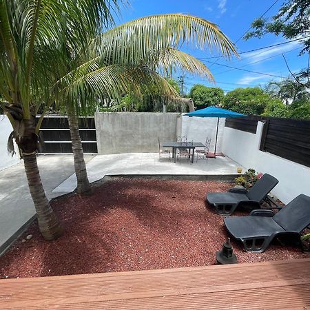 Villa Albizia 974 Avec Piscine Et Spa Saint Pierre Exterior photo