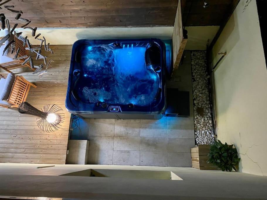 Villa Albizia 974 Avec Piscine Et Spa Saint Pierre Exterior photo
